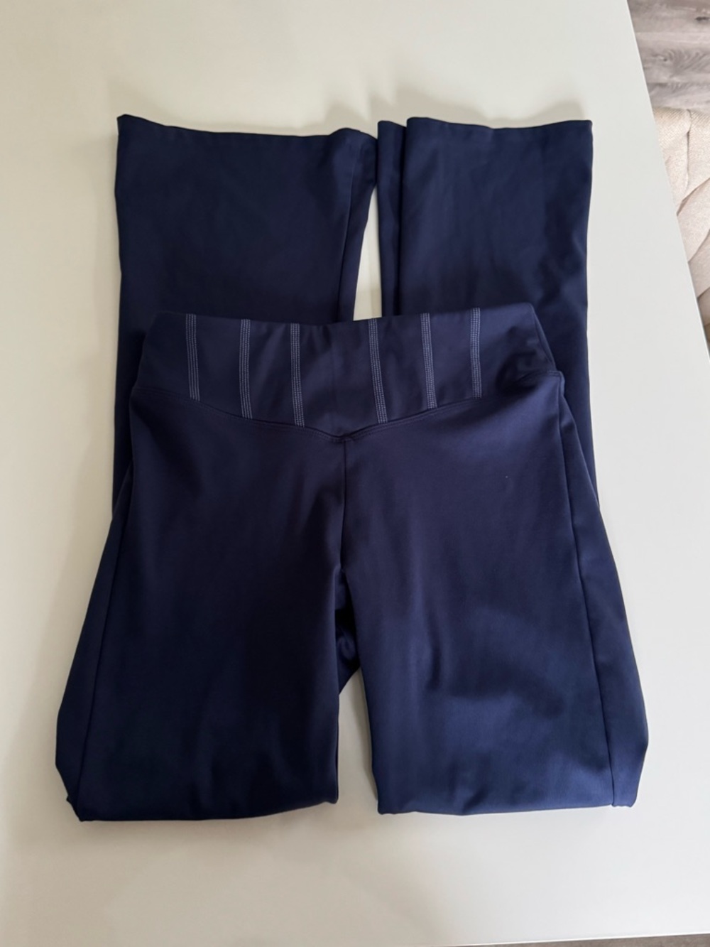 Victoria Secret PINK Flare Leggings